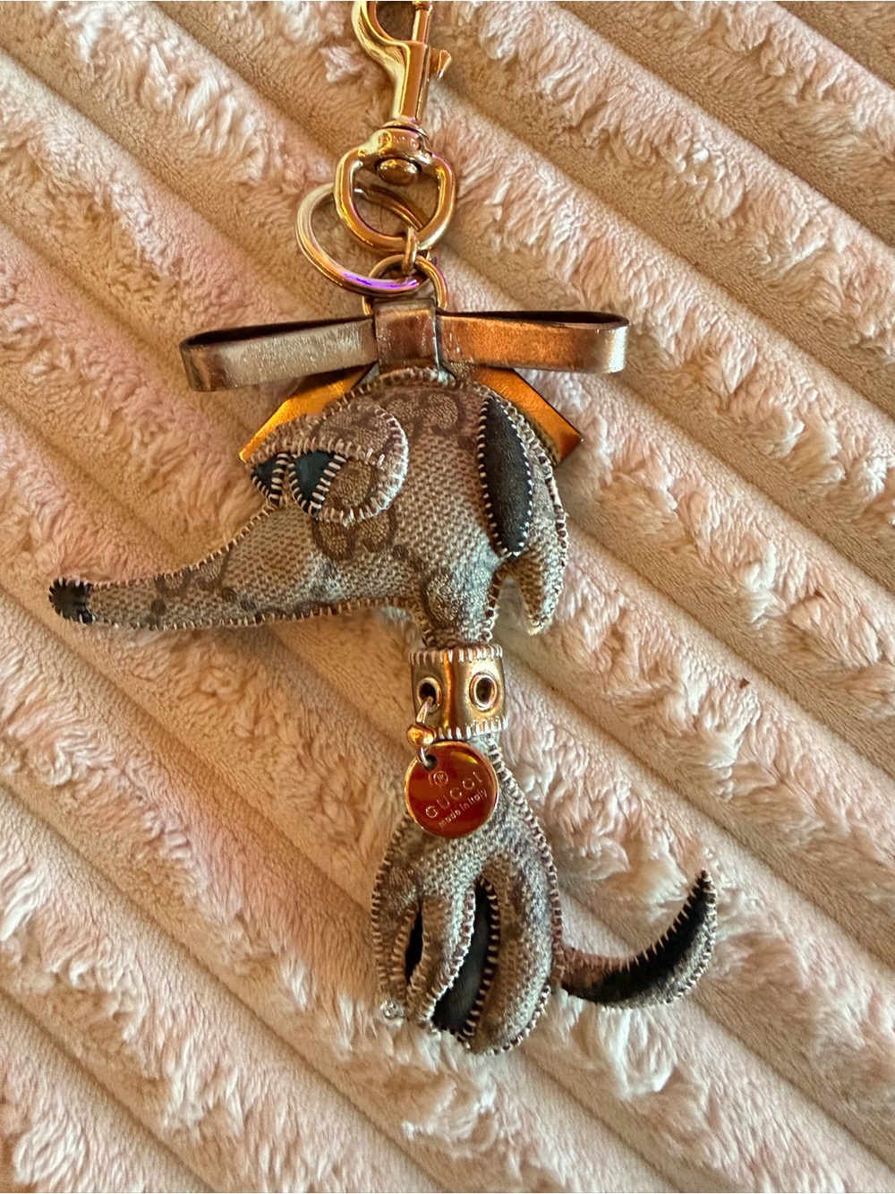 Gucci Gold and Brown Leather Dog Keyring Charm - Picture 1 of 10